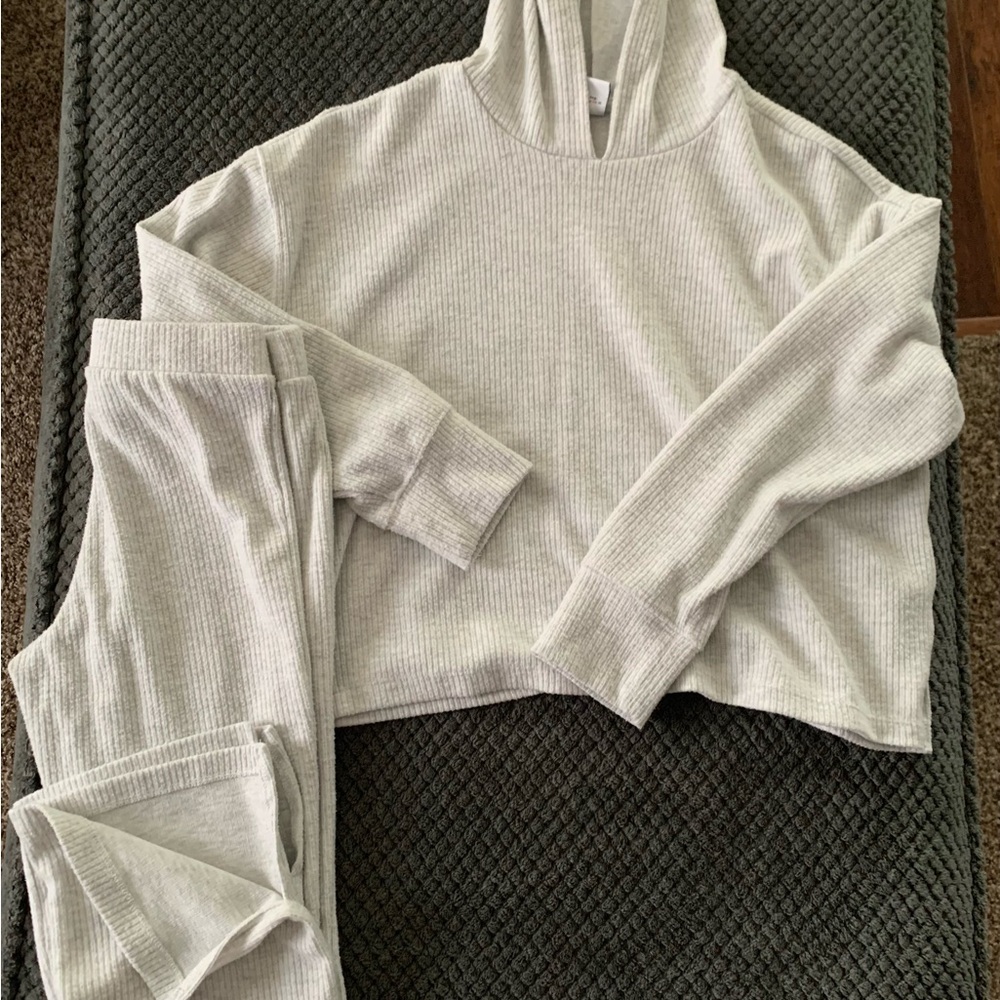 Old Navy Light Gray Ribbed Hoodie Set